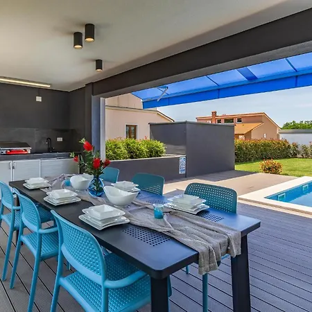 Holiday home 3 Bedroom Awesome In *
