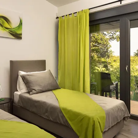 3 Bedroom Awesome In